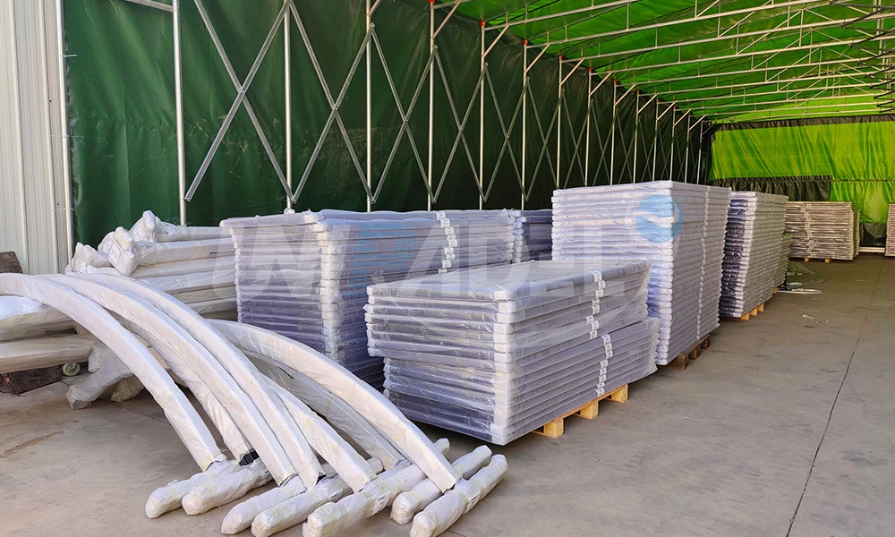 Two roofed padel courts sent to Costa Rica